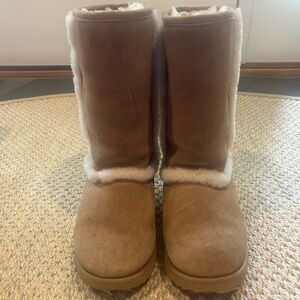 UGG Tan Boots with White Shearling